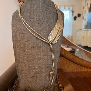 Uno De 50 Feather necklace